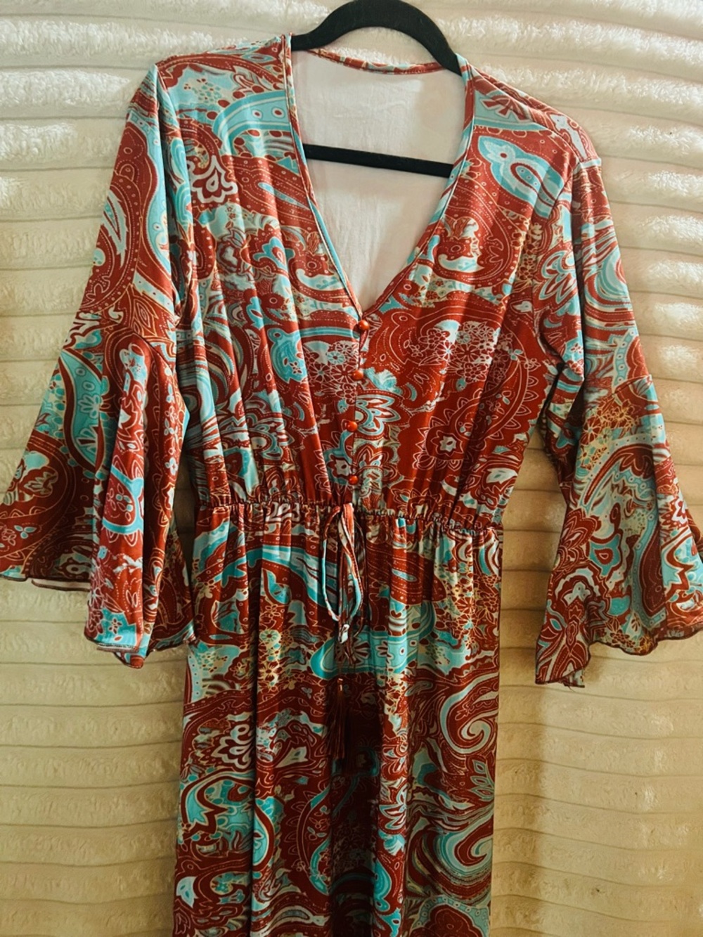 NWOT Boho Maxi Dress with Red and Aqua Paisley Print belle sleeve XL
